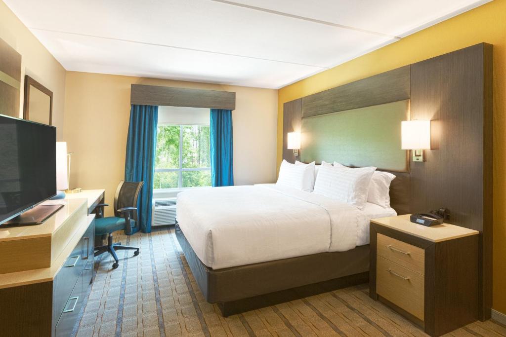 Crowne Plaza Shenandoah an IHG Hotel - image 2