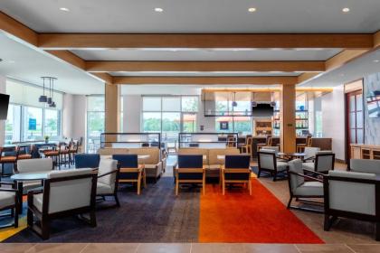 Hyatt House The Woodlands-Shenandoah - image 9