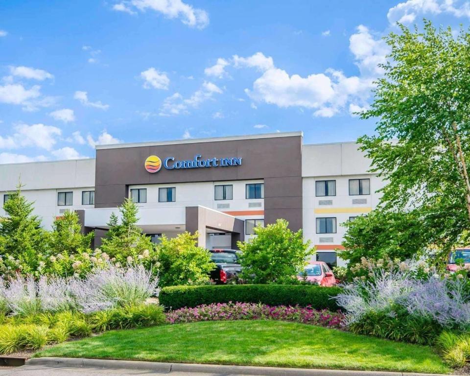 Comfort Inn Shepherdsville - Louisville South - main image