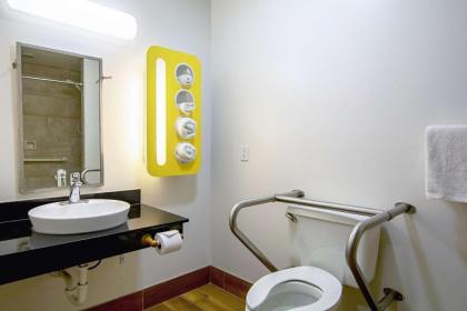 Motel 6-Shepherdsville KY - image 10