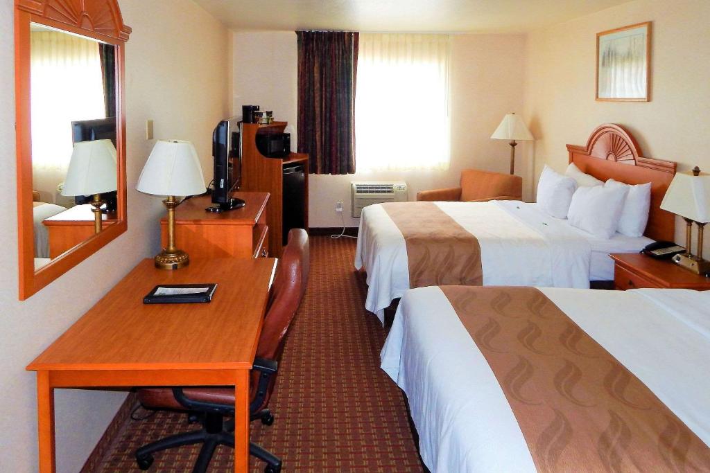 Quality Inn Sheridan - image 4