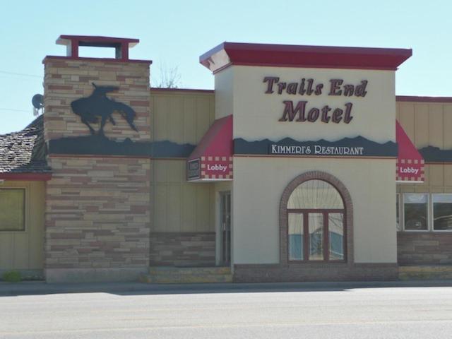 Trails End Motel Sheridan - main image