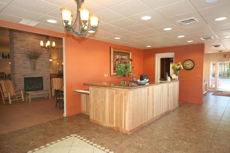 Trails End Motel Sheridan - image 3