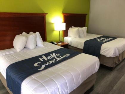 Days Inn by Wyndham Shorter - image 5
