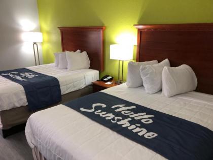 Days Inn by Wyndham Shorter - image 6
