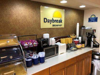 Days Inn by Wyndham Shorter - image 8