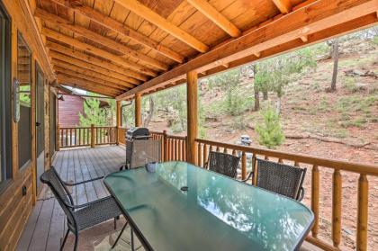 Cute and Cozy Abode 3 Mi to Fool Hollow Lake!