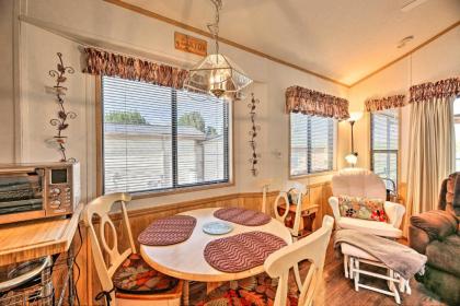 Relaxing Abode in Show Low 55 and Community! - image 5