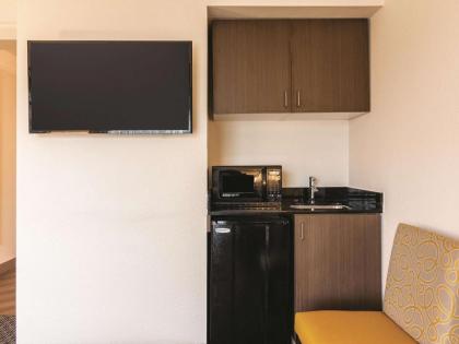 La Quinta by Wyndham Shreveport Airport - image 2