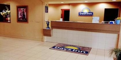 Days Inn by Wyndham Sidney - image 9