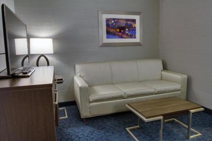 Holiday Inn Express Sidney an IHG Hotel - image 3