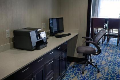 Holiday Inn Express Sidney an IHG Hotel - image 7