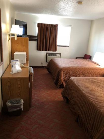 Americas Best Value Inn and Suites Sidney - image 13