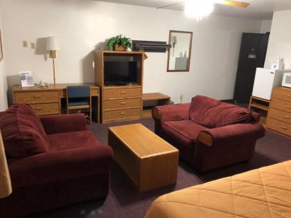 Americas Best Value Inn and Suites Sidney - image 4