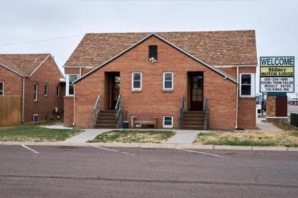 Sidney Motor Lodge - image 4