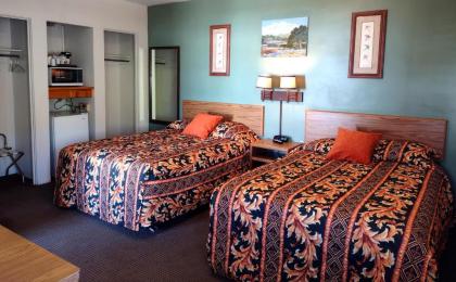 Sidney Motor Lodge - image 5