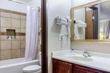 Rodeway Inn near Ft Huachuca - image 11
