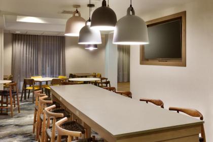 Fairfield Inn and Suites Sierra Vista - image 2