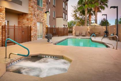 Fairfield Inn and Suites Sierra Vista - image 5