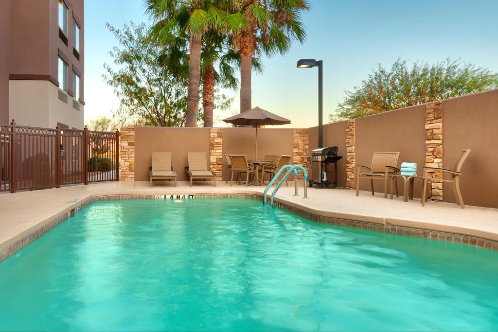 Fairfield Inn and Suites Sierra Vista - image 7