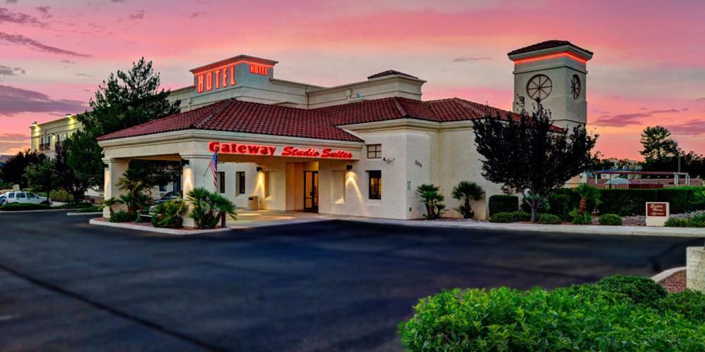 Gateway Studio Suites - main image