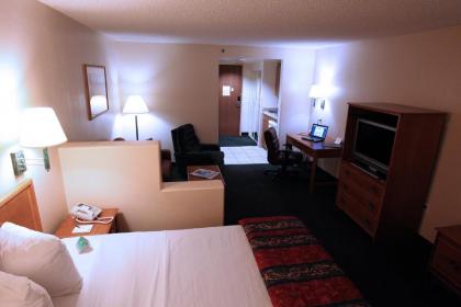 Gateway Studio Suites - image 12