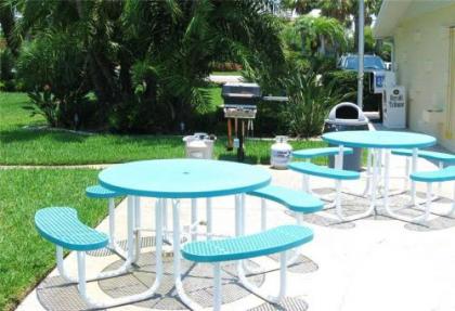 Jamaica Royale 101 2 Bedrooms 3 Heated Pools WiFi Sleeps 6 - image 2