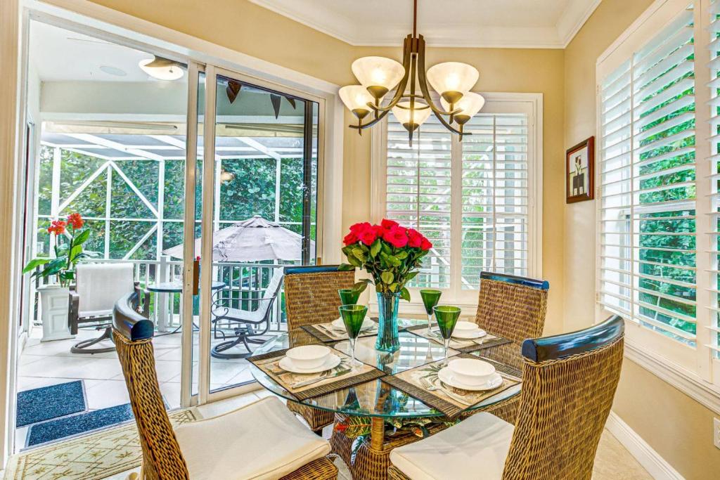Palm Island Canal Home - 4 BR - image 4