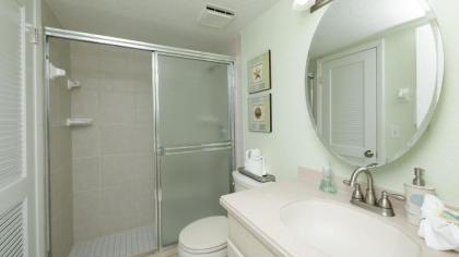 Beautiful Apartment with first class amenities on The Anchorage Siesta Key Apartment 1006 - image 10