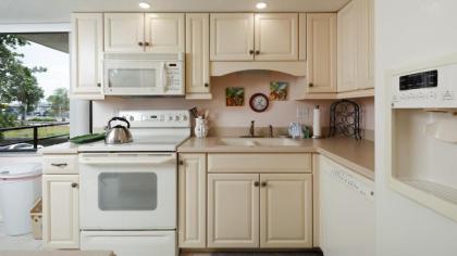 Beautiful Apartment with first class amenities on The Anchorage Siesta Key Apartment 1006 - image 3