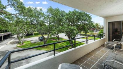 Beautiful Apartment with first class amenities on The Anchorage Siesta Key Apartment 1006 - image 8