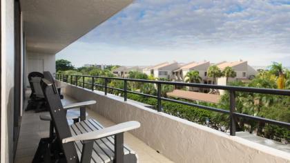 Perfect 3 Bedroom Apartment on the Anchorage Siesta Key Apartment 1010