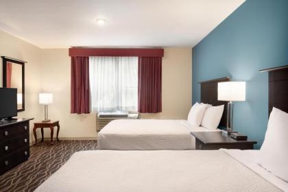 Days Inn and Suites by Wyndham Sikeston - image 15