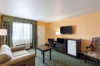 Quality Inn Siloam Springs West - image 9