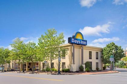 Days Inn by Wyndham Silver Spring