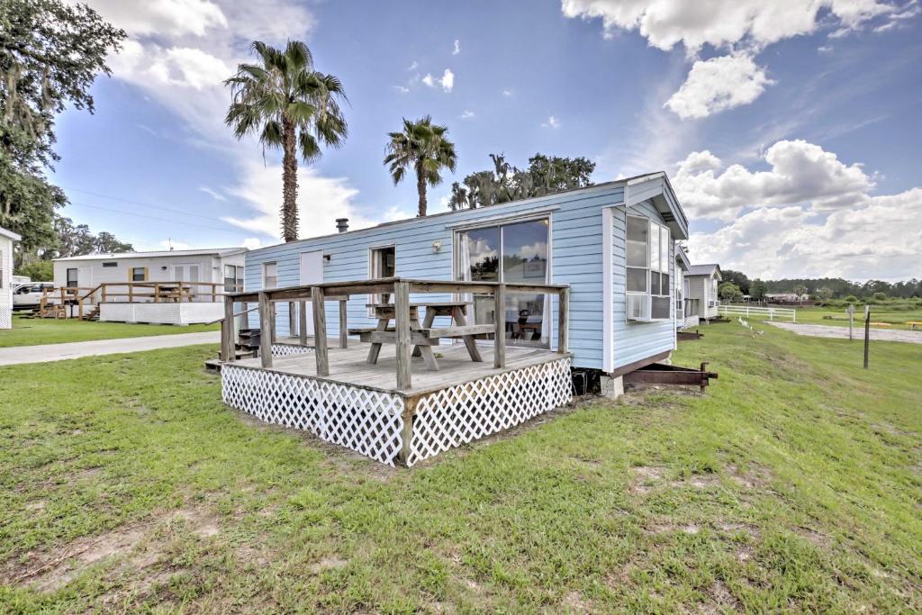 Charming Lakefront Cabin in Ocala National Forest! - image 7