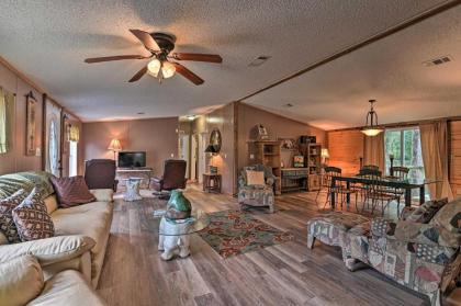 Peaceful Silver Springs Property - Pets Welcome! - image 13