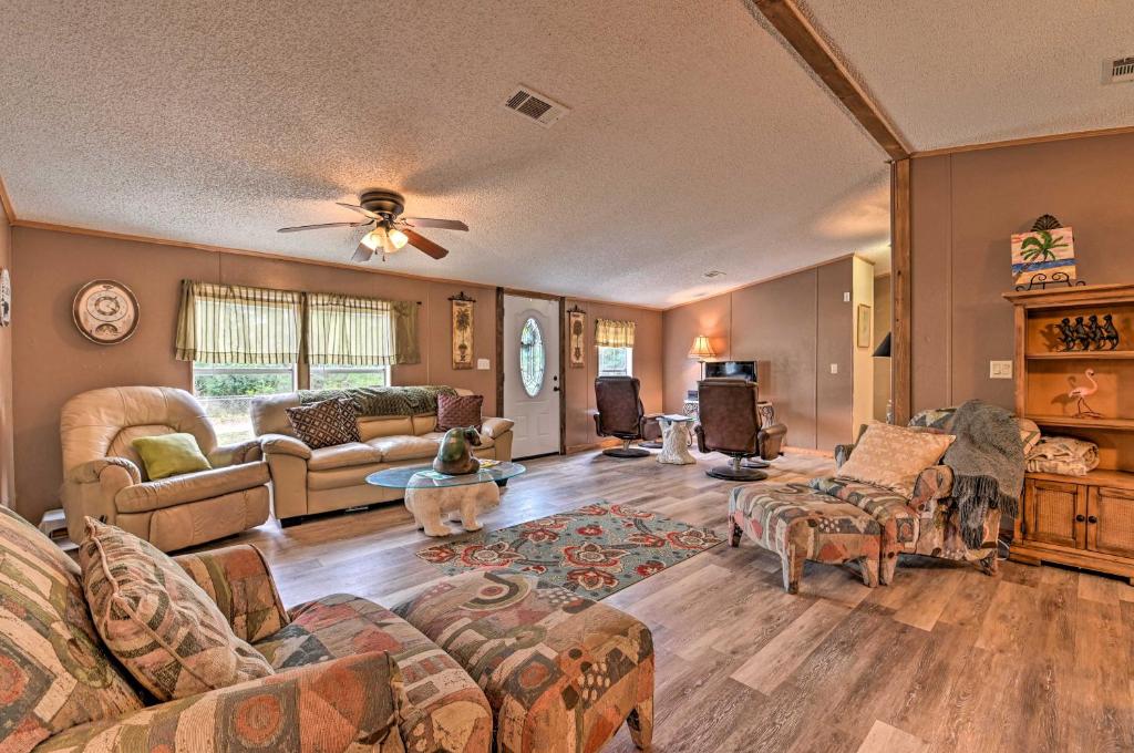 Peaceful Silver Springs Property - Pets Welcome! - image 3