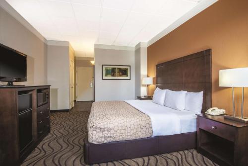 La Quinta by Wyndham Silverthorne - Summit Co - image 5