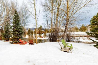 Blue River Bliss - image 16