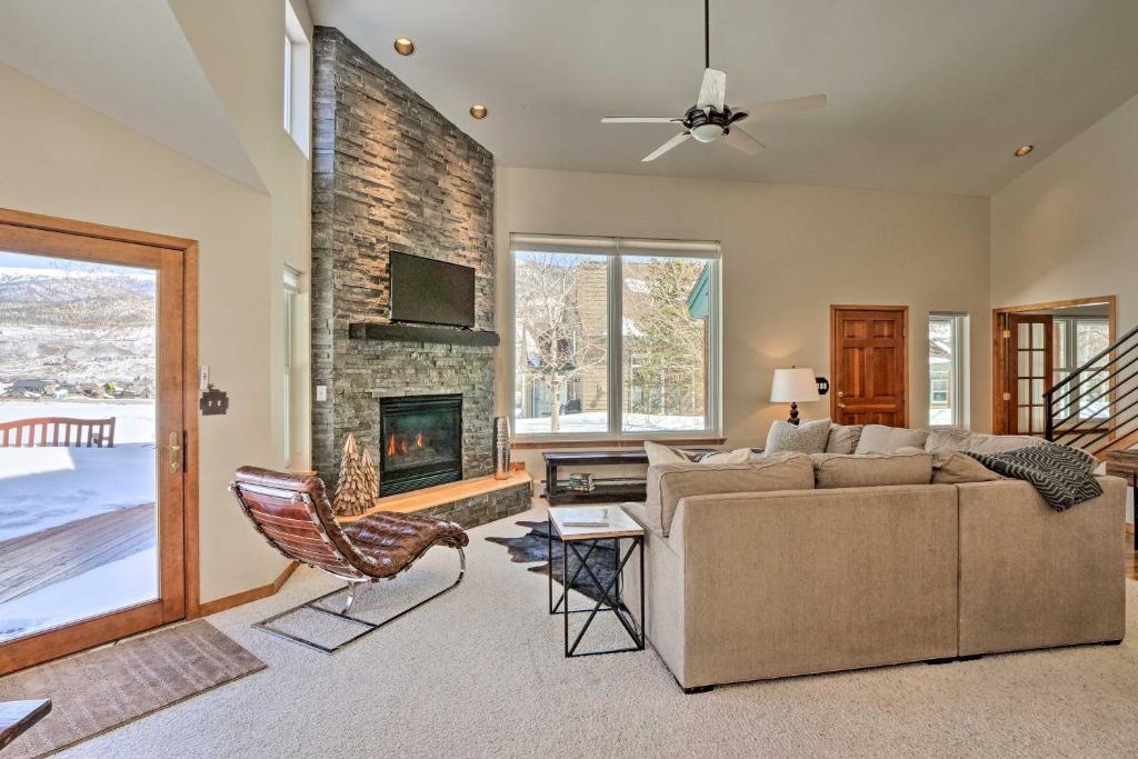 Silverthorne Home with Hot Tub Deck and Mtn View - image 6