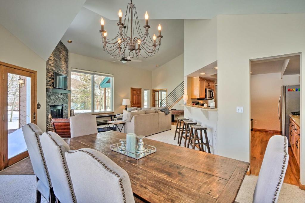 Silverthorne Home with Hot Tub Deck and Mtn View - image 7