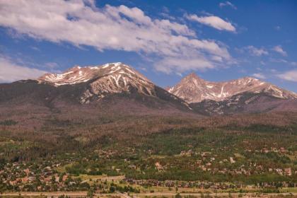 Stunning Mountain Views - 2BR Townhouse - Fireplace! - image 18