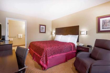 Days Inn by Wyndham Simpsonville - image 8