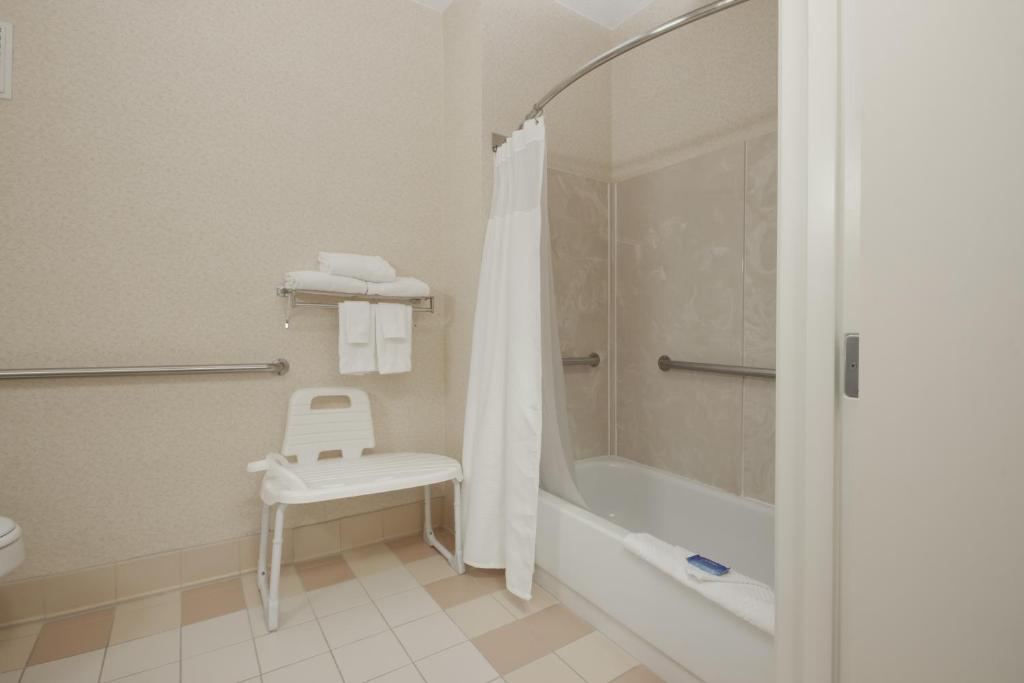 Wingate by Wyndham Sioux City - image 6