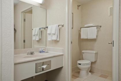 Wingate by Wyndham Sioux City - image 8