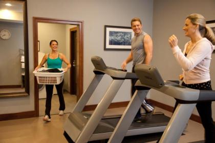 Staybridge Suites Sioux City Southeast - image 11