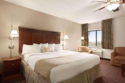 Baymont by Wyndham Sioux Falls - image 4