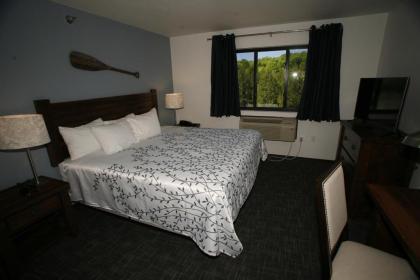 Open Hearth Lodge - image 7