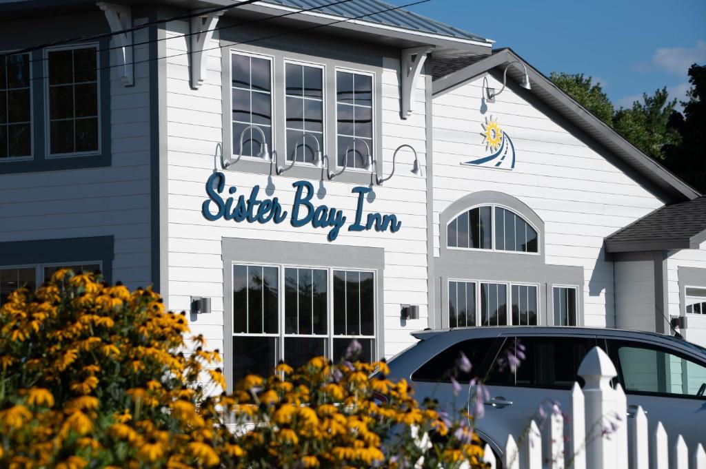 Sister Bay Inn - main image